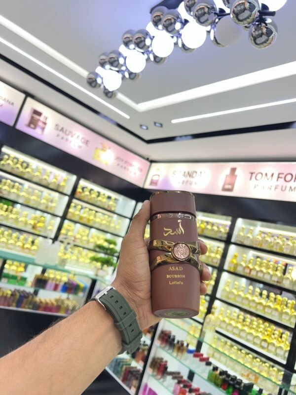 عطر أسد